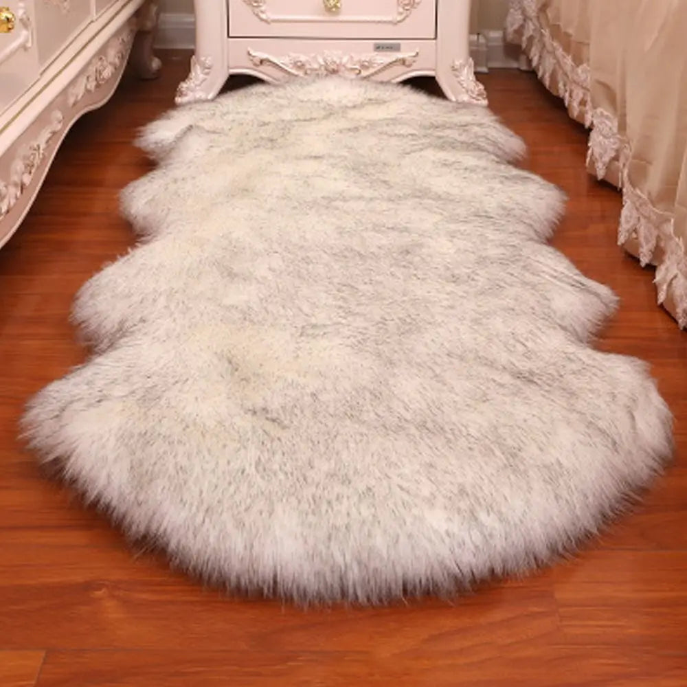 Washable Shaggy Faux Fur Sheepskin Rug for Bedroom Floor Protection