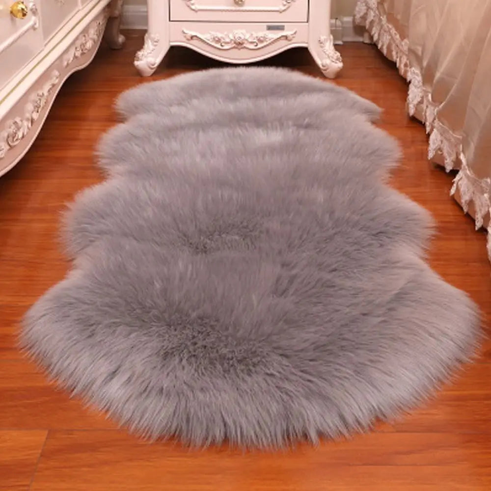 Washable Shaggy Faux Fur Sheepskin Rug for Bedroom Floor Protection